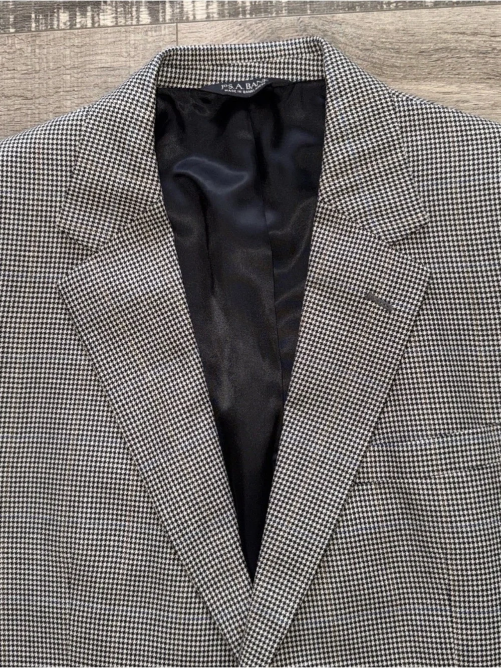 Jos A Bank Men's Black & White Houndstooth Blazer - Classic Tailored Jacket 44R